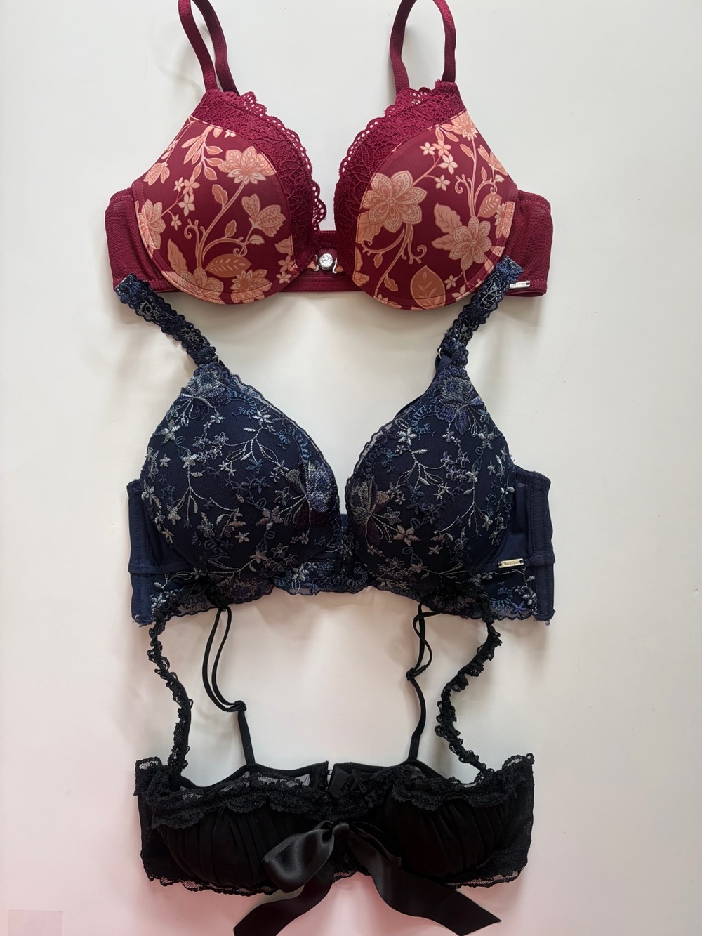 3 set bundle value Women's Floral Lace Bra Set Burgundy, Navy & black size 34A